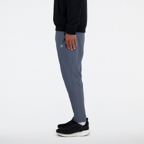 Штаны New Balance AC Tapered Pant 27" в Москве - nevtrende.com | фото