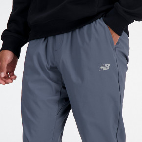 Штаны New Balance AC Tapered Pant 31" в Москве - nevtrende.com | фото