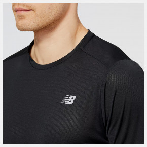 Рубашки New Balance Accelerate Short Sleeve в Москве - nevtrende.com | фото