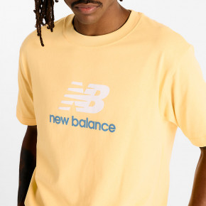Рубашки New Balance Athletics Logo T-Shirt в Москве - nevtrende.com | фото