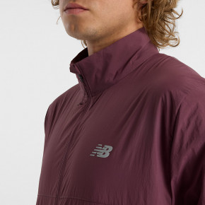 Верхняя одежда New Balance Athletics Packable Jacket в Москве - nevtrende.com | фото