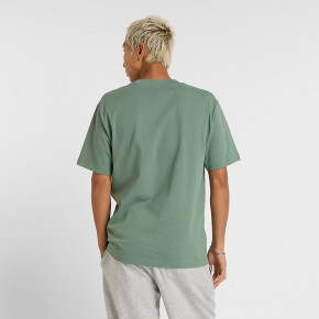 Рубашки New Balance Athletics Premium Relaxed Chest Logo T-Shirt в Москве - nevtrende.com | фото