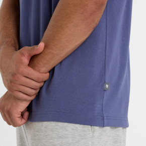 Рубашки New Balance Athletics Premium Relaxed Chest Logo T-Shirt в Москве - nevtrende.com | фото