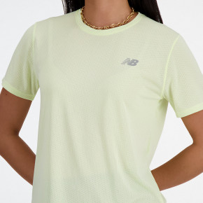 Рубашки New Balance Athletics T-Shirt в Москве - nevtrende.com | фото