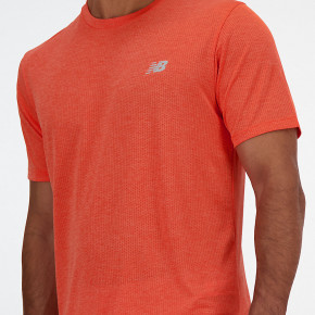 Рубашки New Balance Athletics T-Shirt в Москве - nevtrende.com | фото