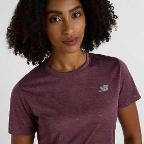 Рубашки New Balance Athletics T-Shirt в Москве - nevtrende.com | фото