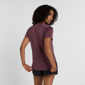 Рубашки New Balance Athletics T-Shirt в Москве - nevtrende.com | фото