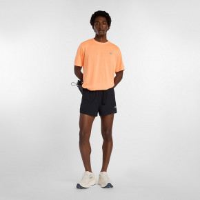 Рубашки New Balance Athletics T-Shirt в Москве - nevtrende.com | фото