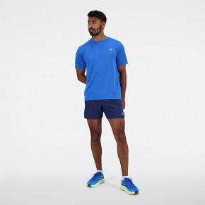 Рубашки New Balance Athletics T-Shirt в Москве - nevtrende.com | фото