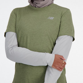 Рубашки New Balance Athletics T-Shirt в Москве - nevtrende.com | фото