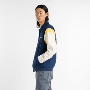 Верхняя одежда New Balance Athletics Varsity Jacket в Москве - nevtrende.com | фото