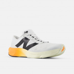 Женские кроссовки для бега New Balance FuelCell Pvlse v1 в Москве - nevtrende.com | фото