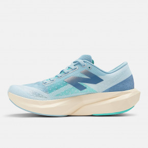 Женские кроссовки для бега New Balance FuelCell Rebel v4 в Москве - nevtrende.com | фото