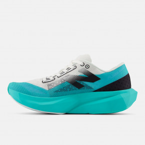 Женские кроссовки для бега New Balance FuelCell Rebel v4 в Москве - nevtrende.com | фото