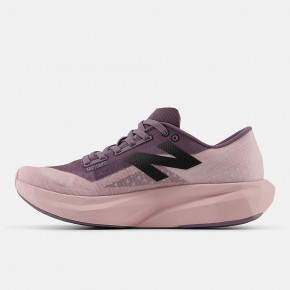 Женские кроссовки для бега New Balance FuelCell Rebel v4 в Москве - nevtrende.com | фото