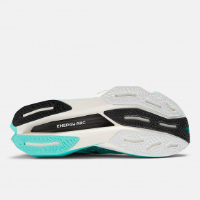 Женские кроссовки для бега New Balance FuelCell SuperComp Elite v4 в Москве - nevtrende.com | фото