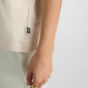 Рубашки New Balance Graphic Jersey Oversized T-Shirt в Москве - nevtrende.com | фото