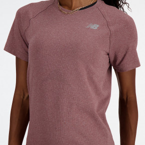 Рубашки New Balance Knit Slim T-Shirt в Москве - nevtrende.com | фото