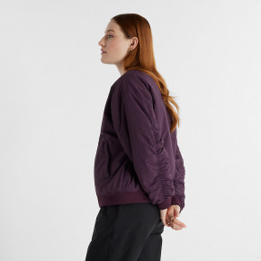 Верхняя одежда New Balance Linear Heritage Woven Bomber Jacket в Москве - nevtrende.com | фото