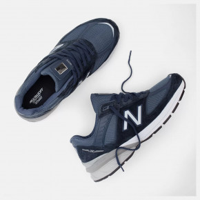 Повседневные кроссовки для женщин New Balance MADE in USA 990v5 Core в Москве - nevtrende.com | фото