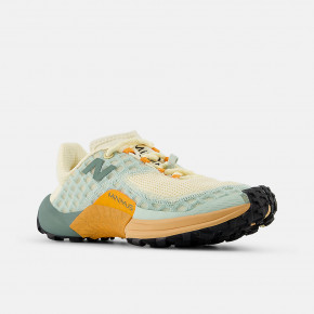 Женские кроссовки для хайкинга New Balance Minimus Trail в Москве - nevtrende.com | фото