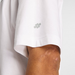 Рубашки New Balance Numeric Small Logo Jersey T-Shirt в Москве - nevtrende.com | фото