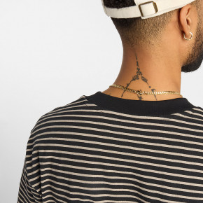 Рубашки New Balance Numeric Thin Stripe T-Shirt в Москве - nevtrende.com | фото