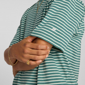 Рубашки New Balance Numeric Thin Stripe T-Shirt в Москве - nevtrende.com | фото