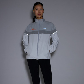 Верхняя одежда New Balance NYC Marathon Jacket в Москве - nevtrende.com | фото