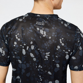 Рубашки New Balance Printed Impact Run Short Sleeve в Москве - nevtrende.com | фото