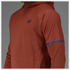 Толстовки и свитшоты New Balance Q Speed Shift Hoodie в Москве - nevtrende.com | фото