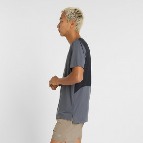 Рубашки New Balance Race Day T-Shirt в Москве - nevtrende.com | фото