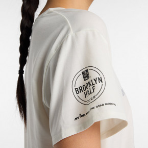 Рубашки New Balance RBC Brooklyn Half Relaxed Graphic T-Shirt в Москве - nevtrende.com | фото