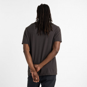 Рубашки New Balance Rest Day Knit Relaxed T-Shirt в Москве - nevtrende.com | фото