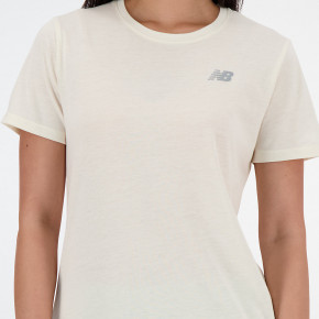 Рубашки New Balance Sport Essentials Heathertech T-Shirt в Москве - nevtrende.com | фото