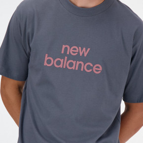 Рубашки New Balance Sport Essentials Linear T-Shirt в Москве - nevtrende.com | фото