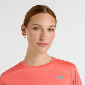 Рубашки New Balance Sport Essential Long Sleeve в Москве - nevtrende.com | фото