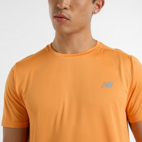 Рубашки New Balance Sport Essentials T-Shirt в Москве - nevtrende.com | фото
