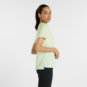 Рубашки New Balance Sports Essentials T-Shirt в Москве - nevtrende.com | фото